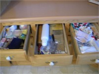 Kitchen Utencils - 3 Drawers