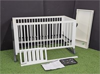 CONVERTABLE BABY CRIB TO TODDLER BED