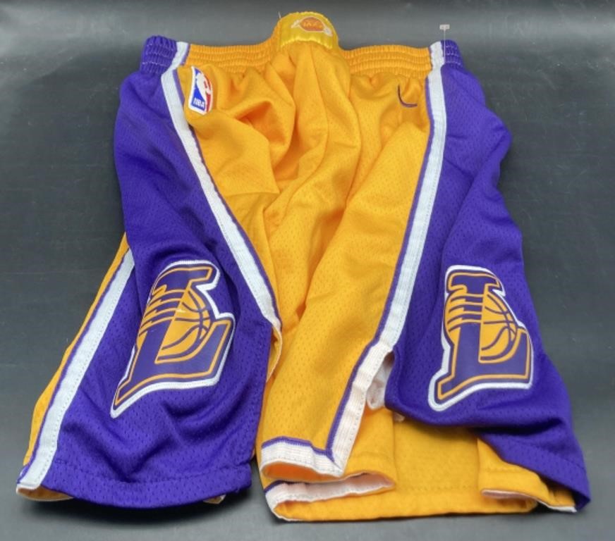 (P) Los Angeles lakers team pants size 48