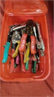 LARGE LOT OF VICE GRIPS AND SIDE CUTTERS