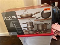 NIB Cookware: Anolon Tauple Cookware Collection