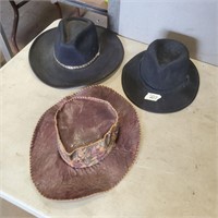 3 Hats Sz L