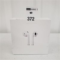 APPLE AIRPODS W/ CHARGING CASE