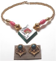 GOLD TONE GREEN PINK NECKLACE W/EARRINGS