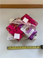 Chocolate gift basket (5 items)