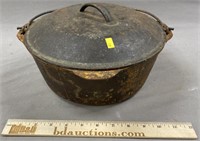 Old Cast Iron Dutch Oven Pot