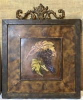 Metal / cast iron vintage grape decorative wall