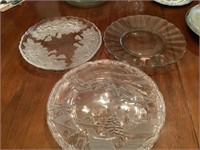 3 glass platters