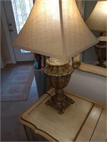 Very nice decorator lamp with shade.