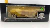 18 SCALE 1948 CHRYSLER TOWN & COUNTRY DIE CAST