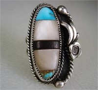 NATIVE AMERICAN SIGNED TURQUOISE ZUNI INLAY RING