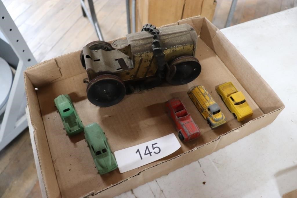 Antique Toy Trucks & Tractor