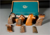 Set of pistol grips with case