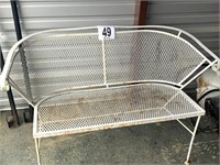 White Metal Patio Bench (U231)