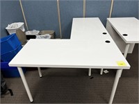 White L Shaped Desk 71"x47"