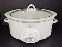 CROCK POT WITH TIMED SETTINGS - WORKS