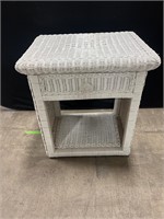 WHITE WICKER NIGHT STAND VINTAGE