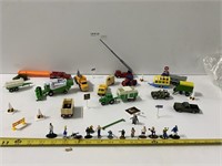 Kid Toy Play Cars, Mini Figures; 10 Vehicles+5 att