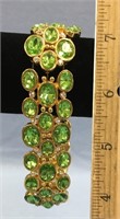Costume jewelry bracelet with green glass        (