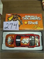 3Small Solidiers Shell Racing Car