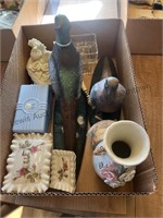 Ceramic pheasants, rose vase, jewelry boxes