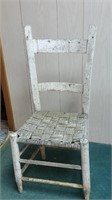 Country white bark bottom chair