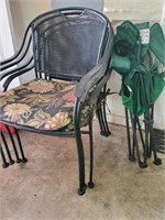 4 Patio Chairs with Portable Chair