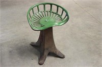 VINTAGE CAST IRON SEAT AND BASE