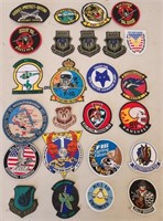 W - LOT OF COLLECTIBLE PATCHES (K17)