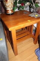PAIR WOOD, SHAKER STYLE END TABLES
