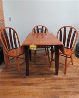 Nice Drop Leaf Table w/ 3 Chairs