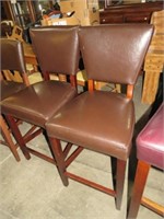 (2X) PLEATHER PADDED WOOD BAR STOOLS