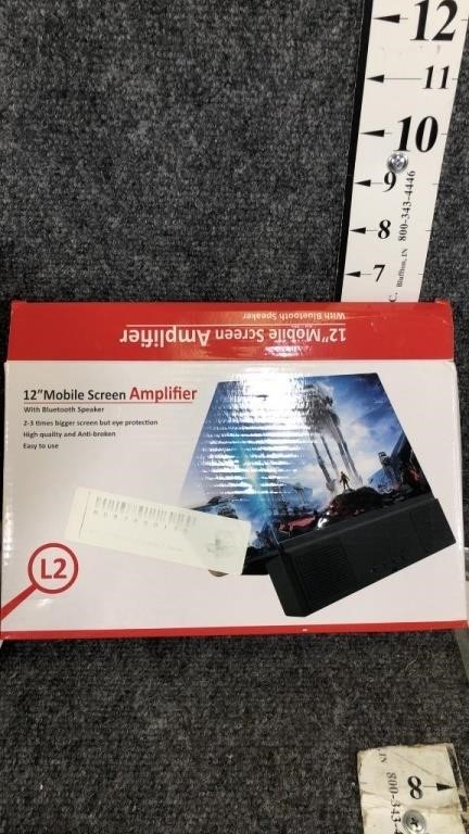 12" mobile screen amplifier