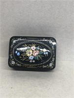 Norway lacquer box black with flowers