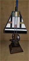 LEADED GLASS TABLE LAMP