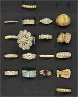 fashion jewelry rings - most expandable/size 7