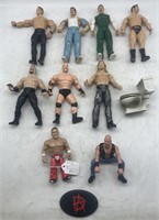 (JT) 9 WWE Action Figures Including WWE Retro