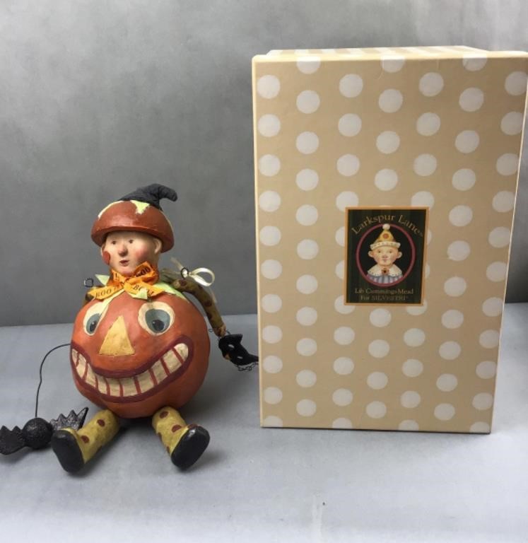 Larkspur lane figurine