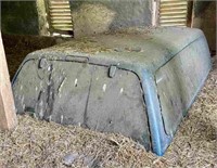 8' Fiberglass truck cap, will fit Ford 8' bed