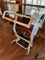 LUMEX LF1600 STAND ASSIST PATIENT MOBILITY DEVICE