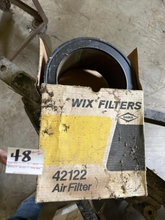 WIX #42122 NOS Air Filter