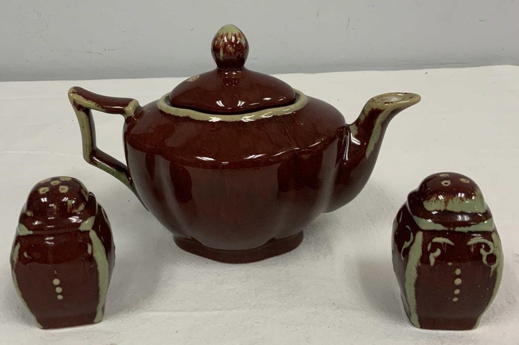 Bombay Tea Pot, Salt and Pepper Shakers