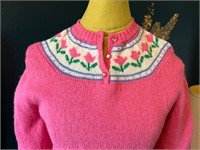 Vintage 1960s Bees Sweater Shop