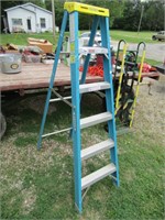 WERNER ELECTRO MASTER 250 LB 6 FT LADDER