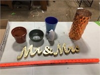 3 small pots, Mr Mrs sign and other pieces