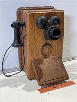 Vintage Wooden Wall Mounted Telephone