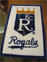 2 flats & rug of Royals, Chicago Bears football,