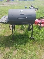 CHAR-BROIL GRILL