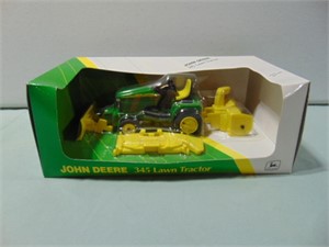 John Deere 345 Lawn Tractor Set