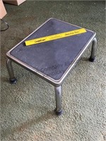 Metal stepstool